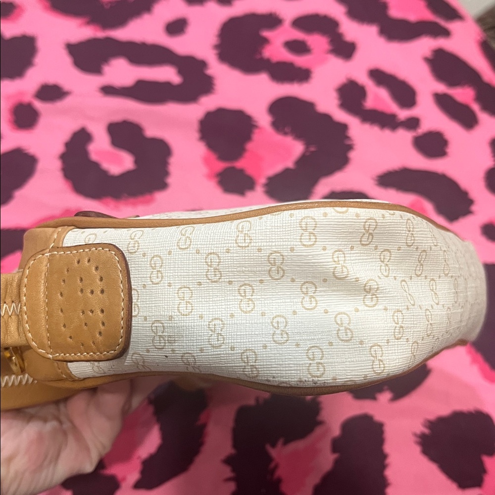 Gucci Monogram Camera bag Cream and Tan/caramel Crossbody Bag - Picture 16 of 17
